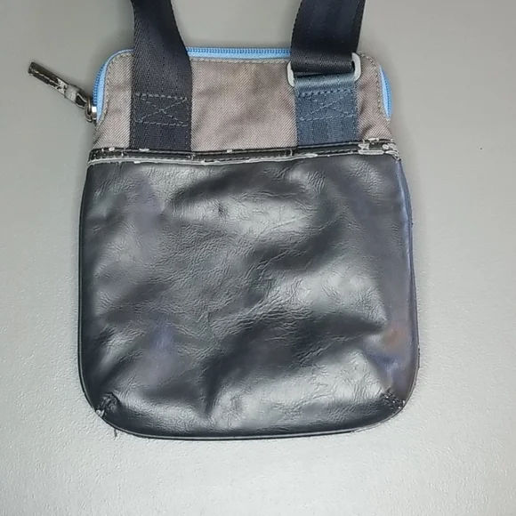 Hugo Boss Envelope Bag - Picture 7 of 16